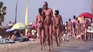 Amateur voyeur in public