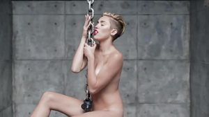 Girl Miley Cyrus futanari gloryhole in HD