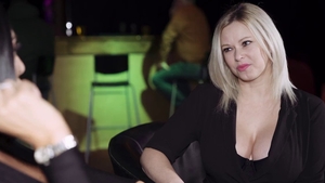 Sucking dick accompanied by busty british cougar Ava Koxxx