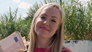Very sexy shaved blonde reality cum in mouth in the street