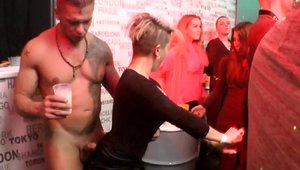 Party Hardcore: Booty gets plowed